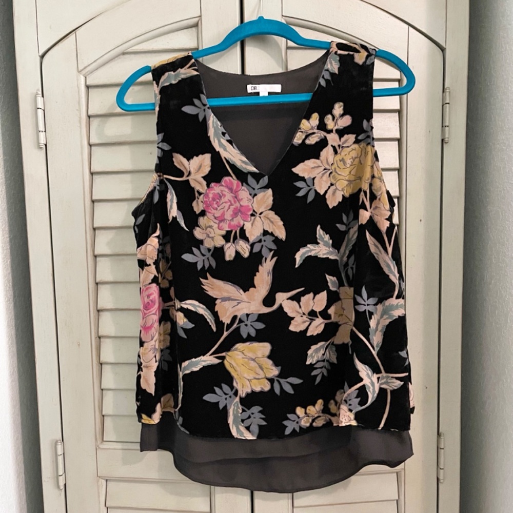 DR2 Top Black Floral Embellished V-Neck Sleeveless Velvet - Size M - Picture 3 of 12